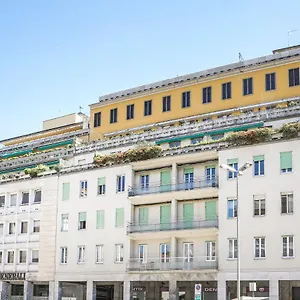 Como City Home شقة كومو